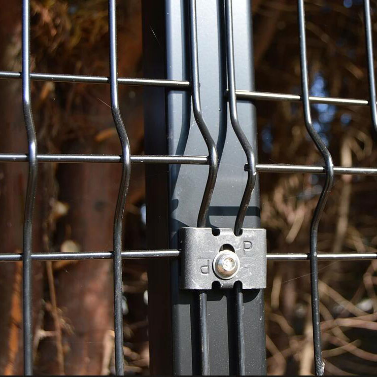 Welded mesh fence