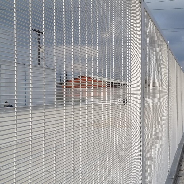 White color 358 mesh fencing